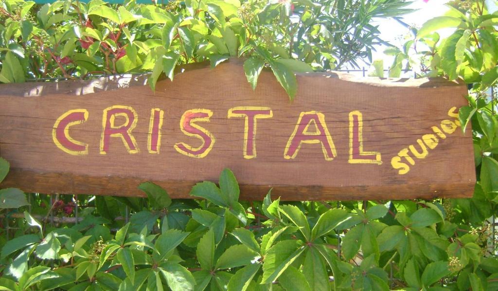 Cristal Studios Zola Bagian luar foto